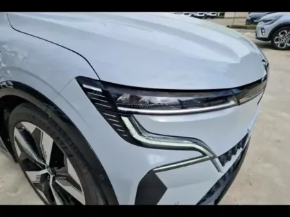 Photo 14 Renault Megane  E-Tech Electric EV60 220ch Techno super charge -C