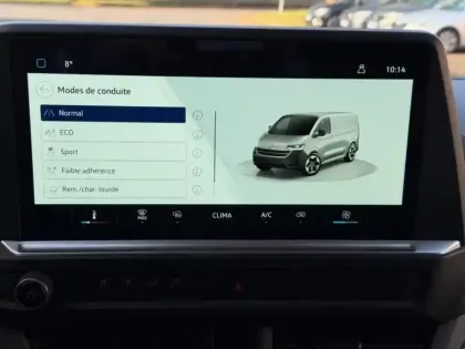 Photo 12 Volkswagen Transporter  Fg Van L2 2.0 TDI 150ch Business BVA8