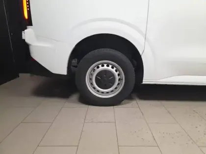 Photo 5 Volkswagen Transporter  Fg Van L1 2.0 TDI 150ch Business BVA8