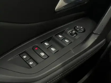 Photo 7 Peugeot 308  SW 1.2 PureTech 130ch S&S Allure Pack EAT8