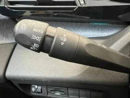 Photo 14 Peugeot 308  SW 1.2 PureTech 130ch S&S Allure Pack EAT8