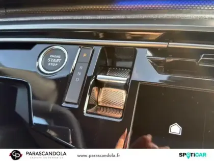 Photo 12 Peugeot 3008  Electrique 210ch Batterie 73 kWh GT