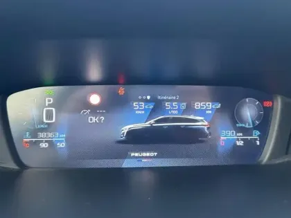 Photo 12 Peugeot 308  SW 1.2 130ch S&S Allure EAT8 - Attelage