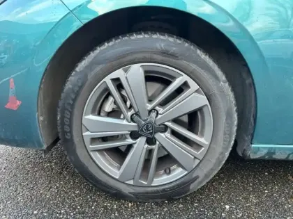 Photo 11 Peugeot 308  SW 1.2 130ch S&S Allure EAT8 - Attelage