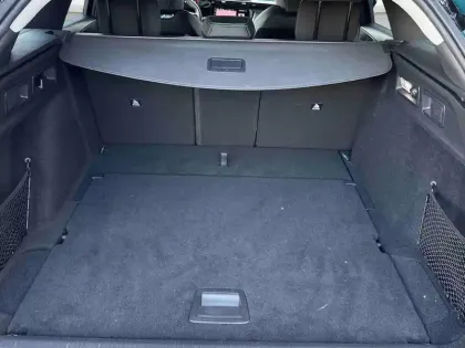 Photo 19 Peugeot 308  SW 1.2 130ch S&S Allure EAT8 - Attelage