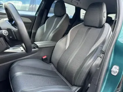 Photo 9 Peugeot 308  SW 1.2 130ch S&S Allure EAT8 - Attelage