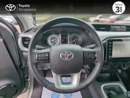 Photo 8 Toyota Hilux  2.4 D-4D 150ch X-Tra Cabine Légende 4WD MY20