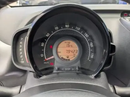 Photo 9 Toyota Aygo  1.0 VVT-i 72ch x-play x-app 3p