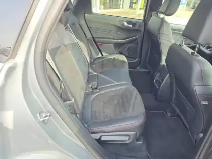 Photo 11 Ford Kuga  2.5 Duratec 190ch FHEV E85 ST-Line X BVA