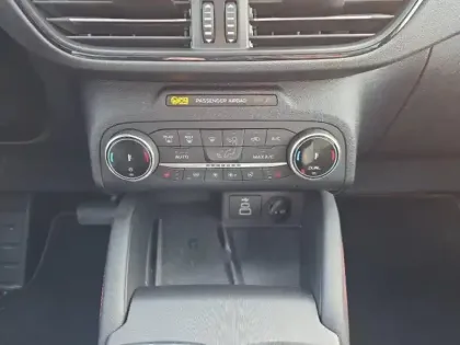 Photo 13 Ford Kuga  2.5 Duratec 190ch FHEV E85 ST-Line X BVA