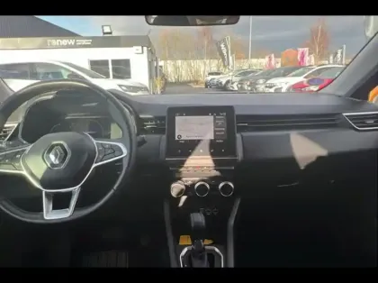 Photo 8 Renault Clio  1.6 E-Tech hybride 145ch Equilibre