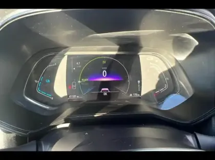 Photo 14 Renault Clio  1.6 E-Tech hybride 145ch Equilibre