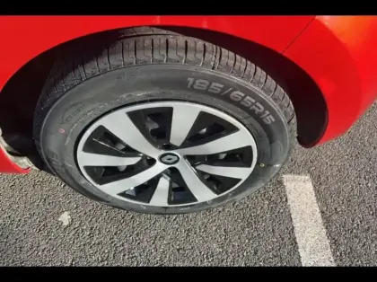 Photo 12 Renault Clio  1.6 E-Tech hybride 145ch Equilibre