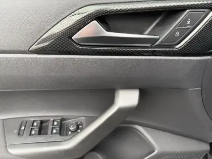 Photo 11 Volkswagen Taigo  1.0 TSI 95ch Life