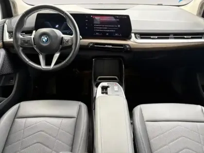 Photo 9 BMW Serie 2 Série 2 ActiveTourer 225e 245ch xDrive Luxury DKG7