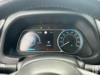 Photo 9 Nissan Leaf Gén. II Ph1 Acenta 5