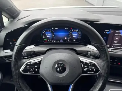 Photo 13 Volkswagen Golf  1.4 eHybrid 245ch GTE DSG6