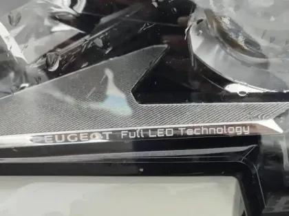 Photo 8 Peugeot 3008  1.2 PureTech 130ch S&S GT