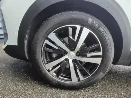 Photo 11 Peugeot 3008  1.2 PureTech 130ch S&S GT