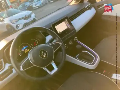 Photo 14 Renault Clio  1.6 E-Tech hybride 145ch Techno Camera GPS