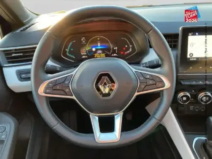 Photo 26 Renault Clio  1.6 E-Tech hybride 145ch Techno Camera GPS