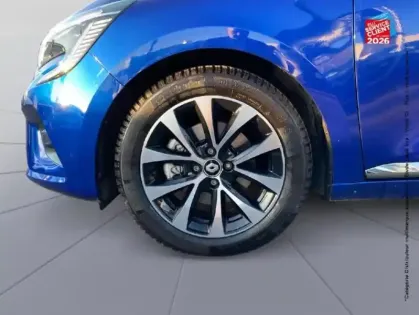 Photo 9 Renault Clio  1.6 E-Tech hybride 145ch Techno Camera GPS