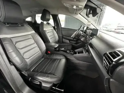 Photo 9 Citroën C4  PureTech 130ch S&S Shine Pack EAT8