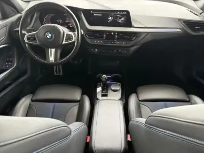 Photo 9 BMW Serie 1 Série 1 118dA 150ch M Sport