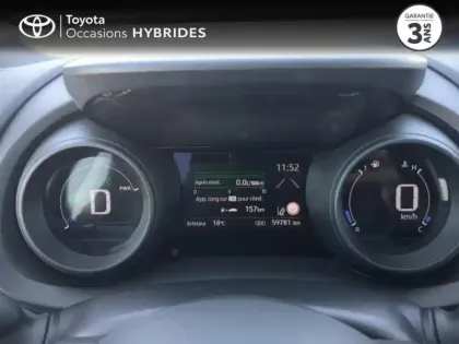 Photo 13 Toyota Yaris  116h Design 5p