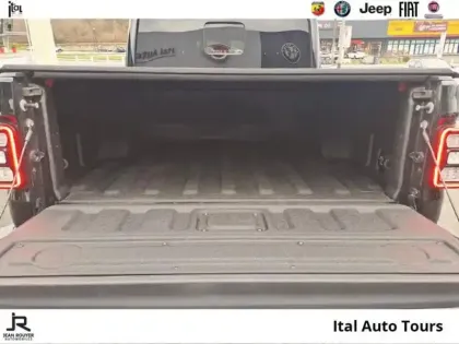 Photo 5 Jeep Gladiator Gén. I Ph1 Overland Launch Edit 4