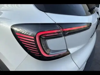 Photo 13 Renault Captur  1.6 E-Tech full hybrid 145ch esprit Alpine