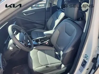 Photo 10 Kia Niro  1.6 GDi 129ch HEV Premium DCT6