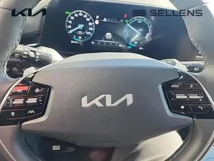 Photo 12 Kia Niro  1.6 GDi 129ch HEV Premium DCT6