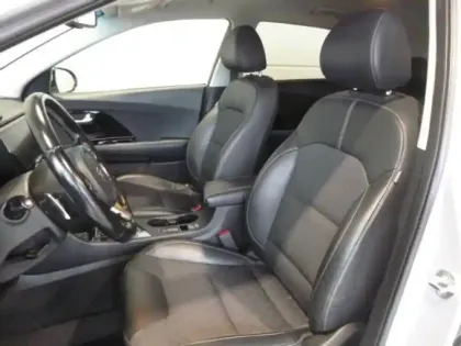 Photo 12 Kia Niro  1.6 GDi 105ch ISG + électrique 43.5ch Design DCT6