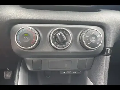 Photo 14 Toyota Yaris  120 Dynamic Business