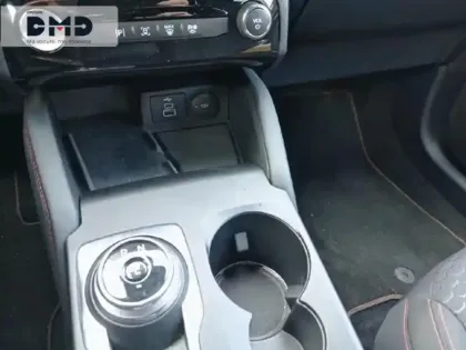 Photo 7 Ford Kuga  2.5 Duratec 180ch Hybrid FlexiFuel ST-Line Powershift