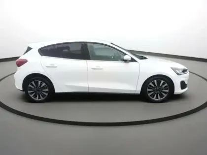 Photo 6 Ford Focus  1.0 Flexifuel mHEV 125ch Titanium Style