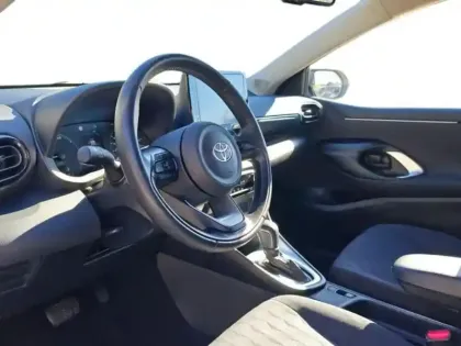 Photo 29 Toyota Yaris  116h Dynamic 5p MC24