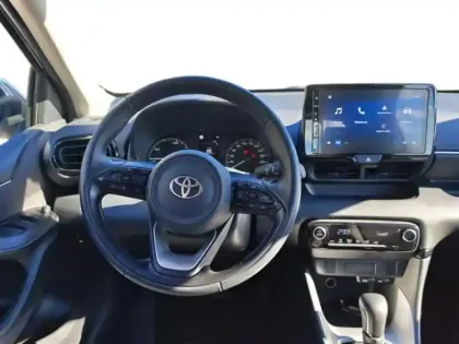 Photo 26 Toyota Yaris  116h Dynamic 5p MC24