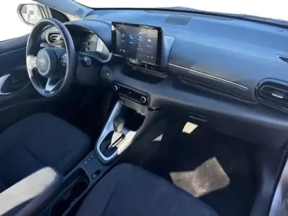 Photo 8 Toyota Yaris  116h Dynamic 5p MC24