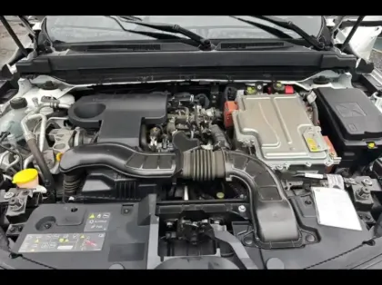 Photo 14 Renault Arkana  1.6 E-Tech hybride 145ch Evolution -22