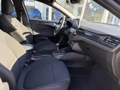 Photo 10 Ford Focus  1.0 Flexifuel mHEV 125ch ST-Line X