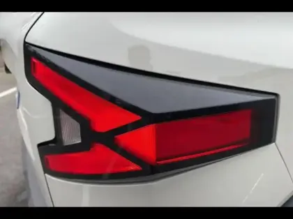 Photo 13 Dacia Duster  1.6 hybrid 140ch Extreme