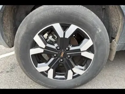 Photo 12 Dacia Duster  1.6 hybrid 140ch Extreme