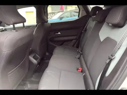 Photo 10 Dacia Duster  1.6 hybrid 140ch Extreme