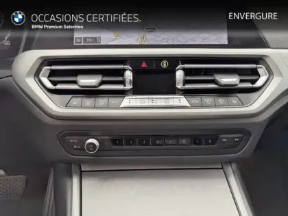 Photo 11 BMW Serie 3 Série 3 320dA MH xDrive 190ch Business Design