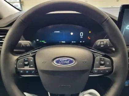 Photo 14 Ford Kuga  2.5 Duratec 180ch Hybrid FlexiFuel Titanium Powershift