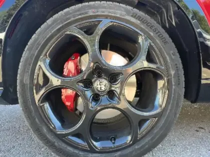 Photo 7 Alfa Romeo Tonale  1.5 Ibrida 175ch Veloce TCT