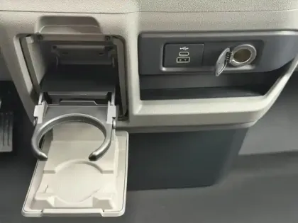 Photo 11 Volkswagen Transporter  Fg Van L1 2.0 TDI 150ch Business 4Motion BVA8