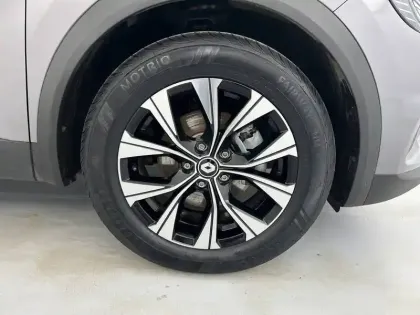 Photo 30 Renault Captur  E-Tech full hybrid 145